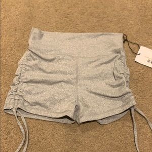 Zyia double scrunchy scrunch booty short